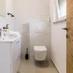 In With Sauna Vikendica
