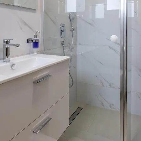 Luxurious In With Sauna *