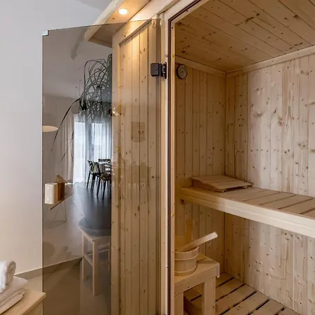 Luxurious In With Sauna *
