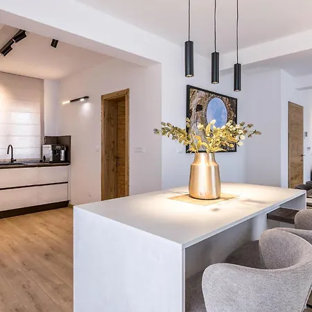 Luxurious In With Sauna *