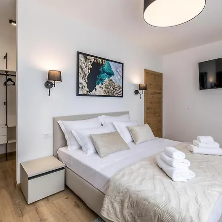 Luxurious In With Sauna *