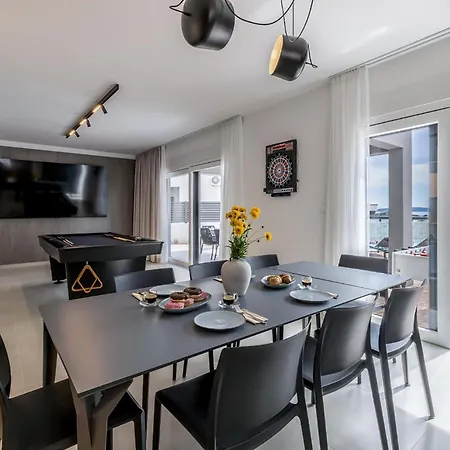 펜션 Luxurious In With Sauna *