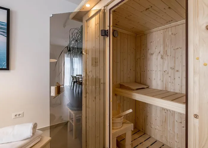 Luxurious In With Sauna *